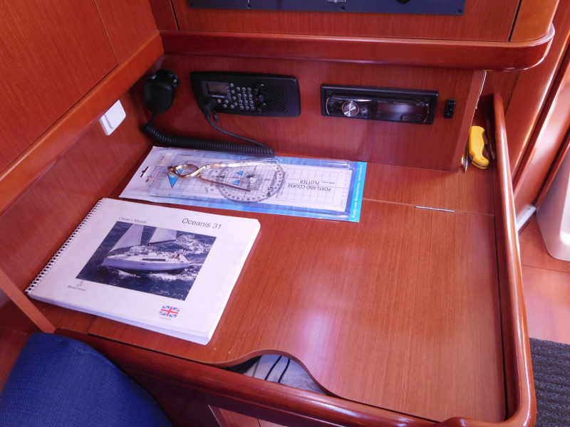 Oceanis 31 — photo 6
