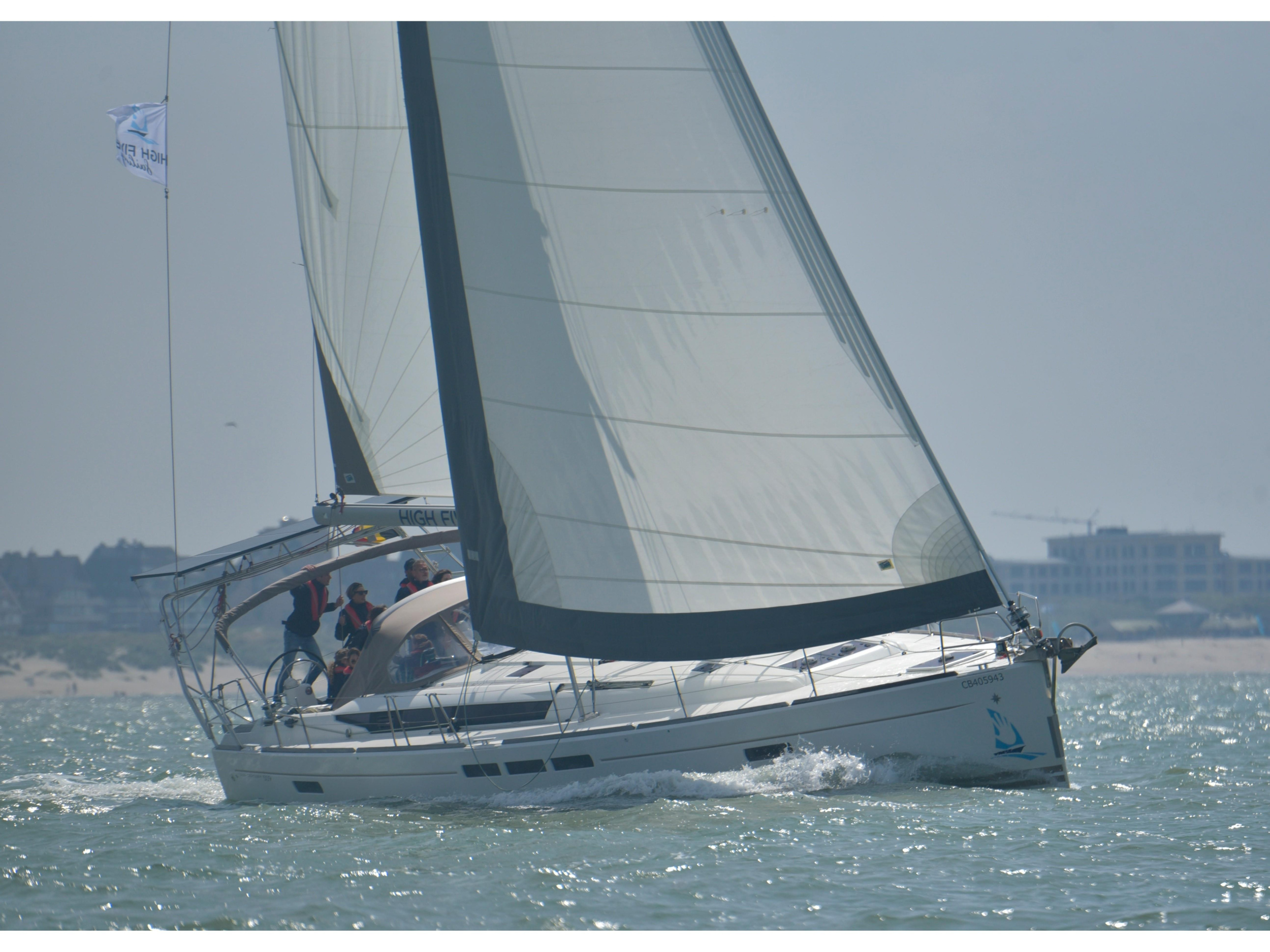 Sun Odyssey 509 — photo 1