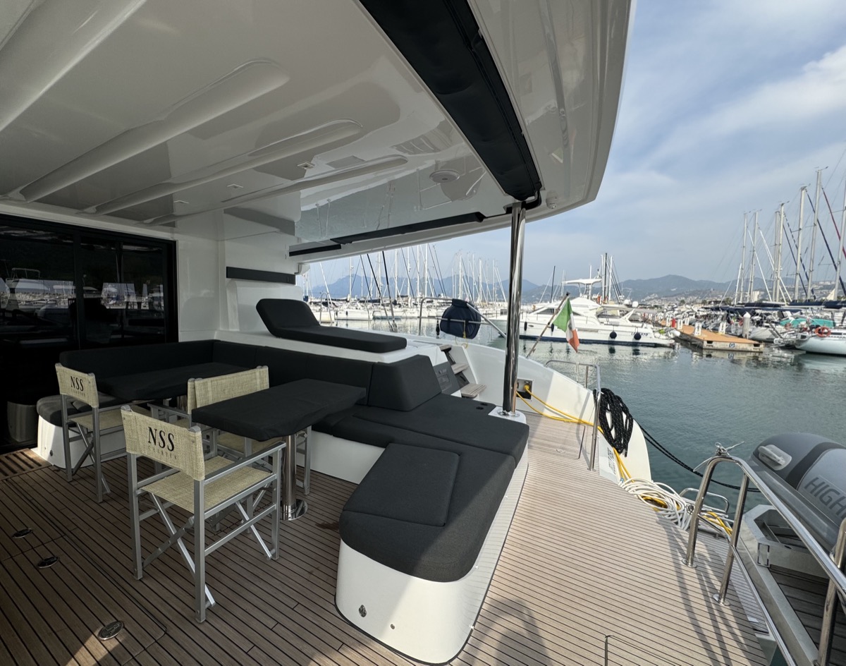 Lagoon 55 (5 cab) — photo 3