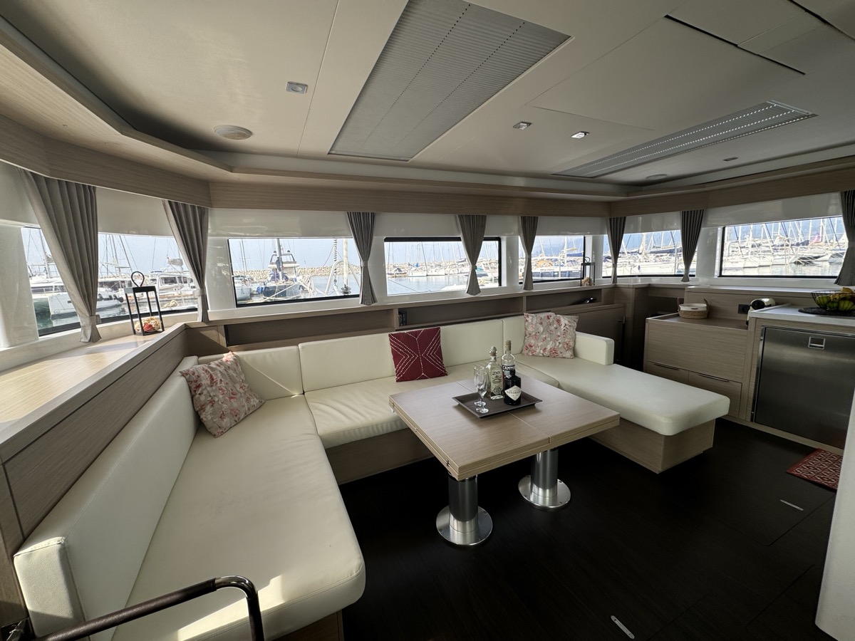 Lagoon 55 (5 cab) — photo 25