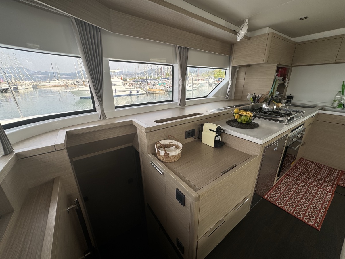 Lagoon 55 (5 cab) — photo 11