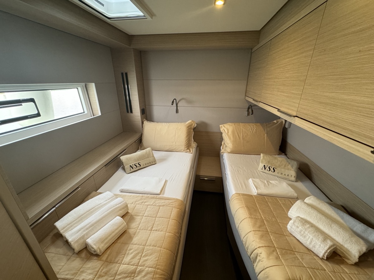 Lagoon 55 (5 cab) — photo 36