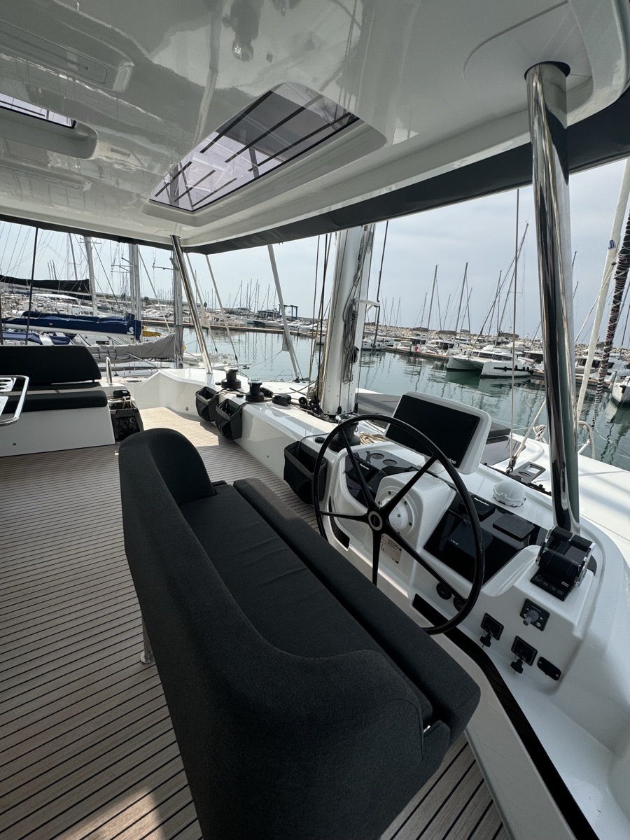 Lagoon 55 (5 cab) — photo 14