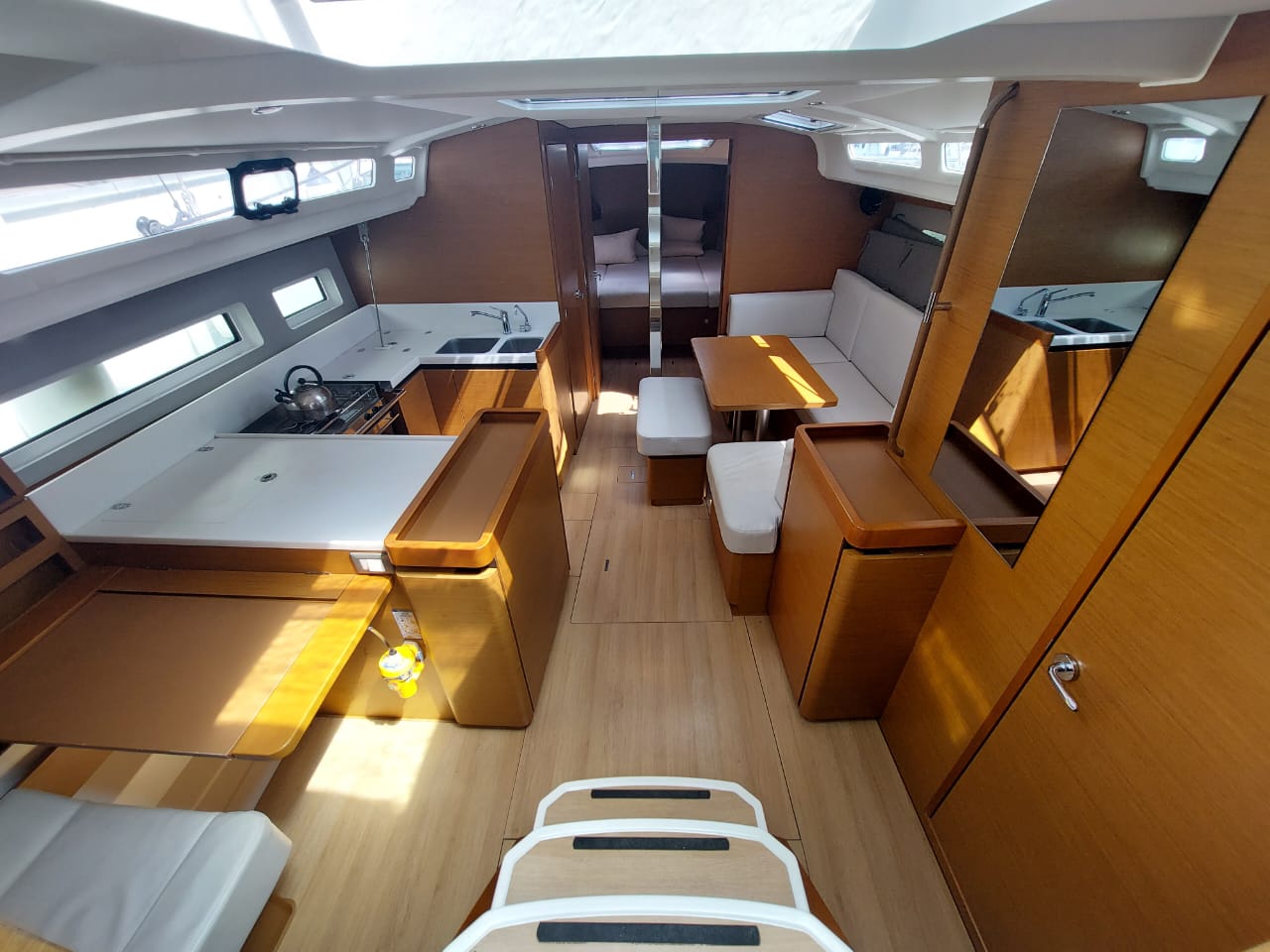 Sun Odyssey 440 — photo 5