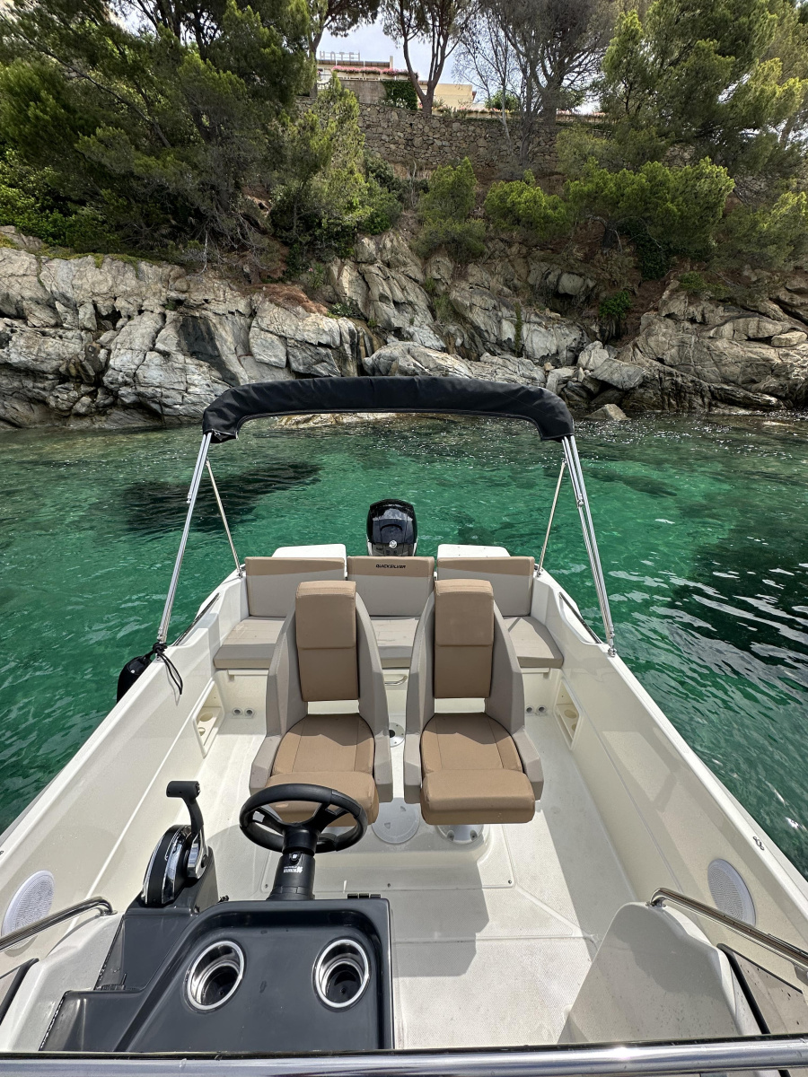 Quicksilver Activ 675 Open — photo 9