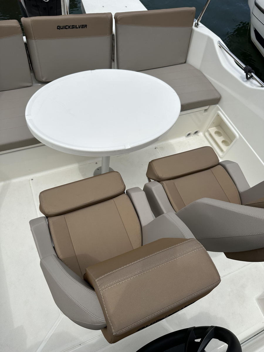 Quicksilver Activ 675 Open — photo 5