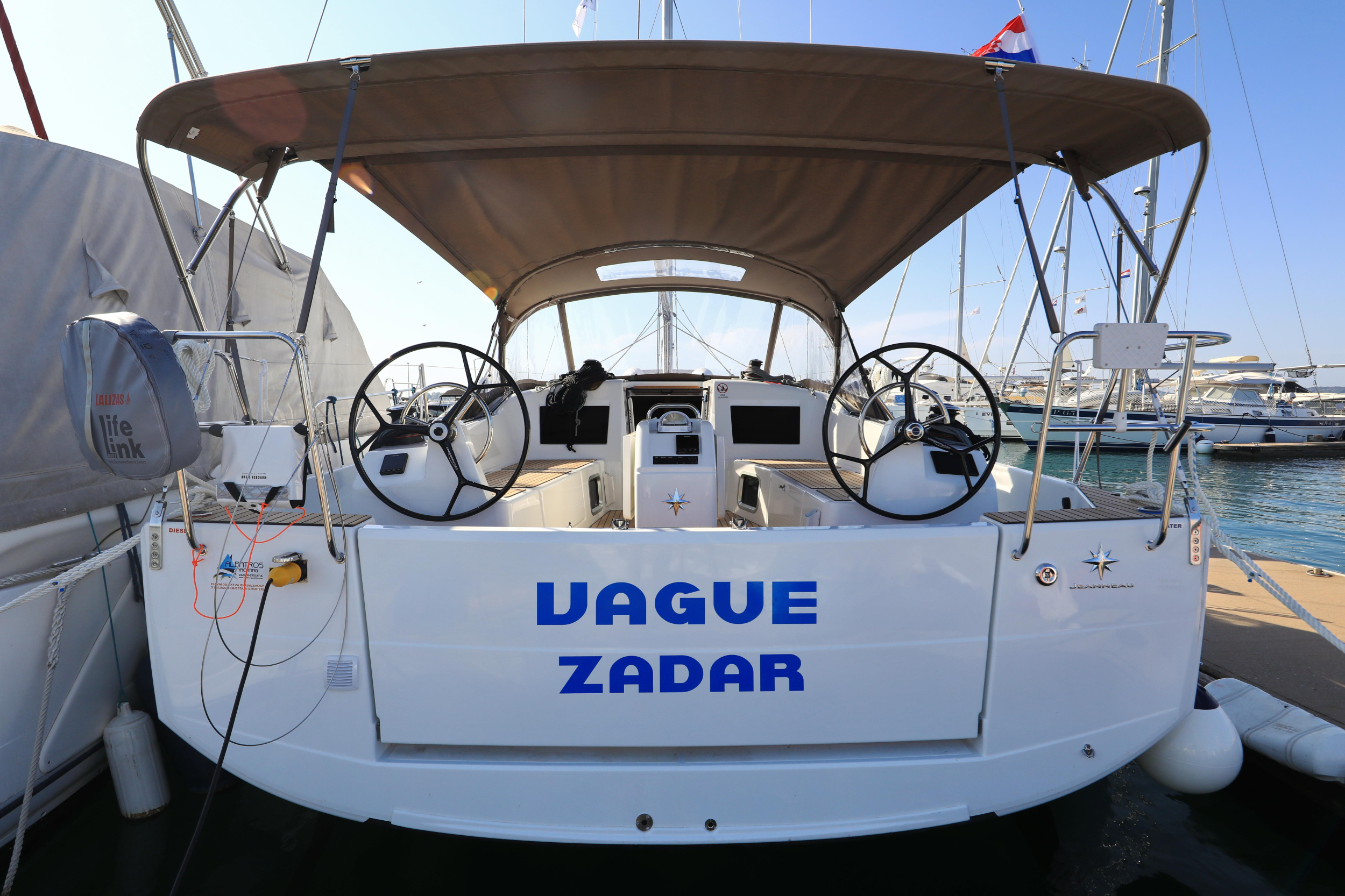 Sun Odyssey 410 — photo 12