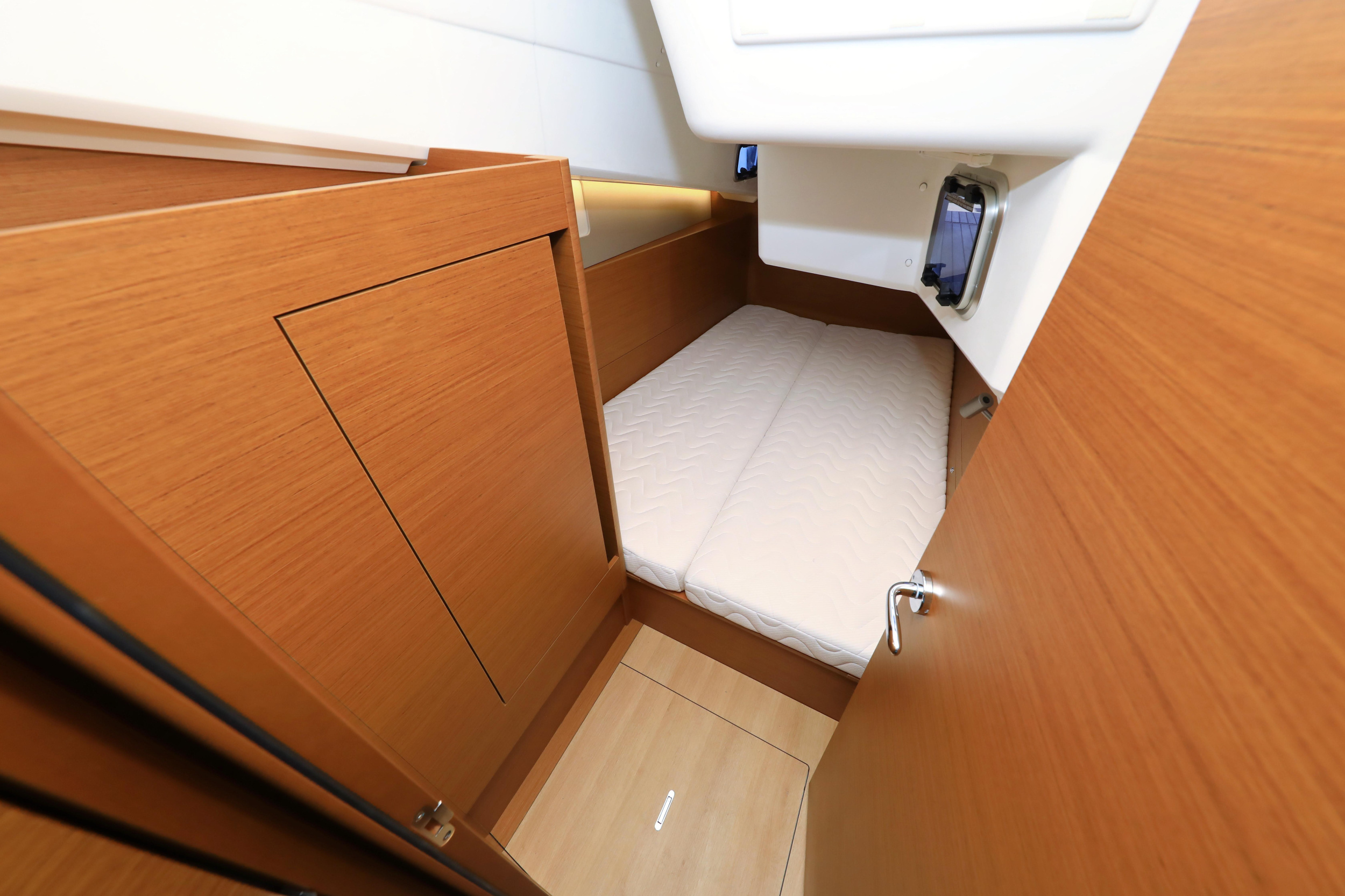 Sun Odyssey 410 — photo 5