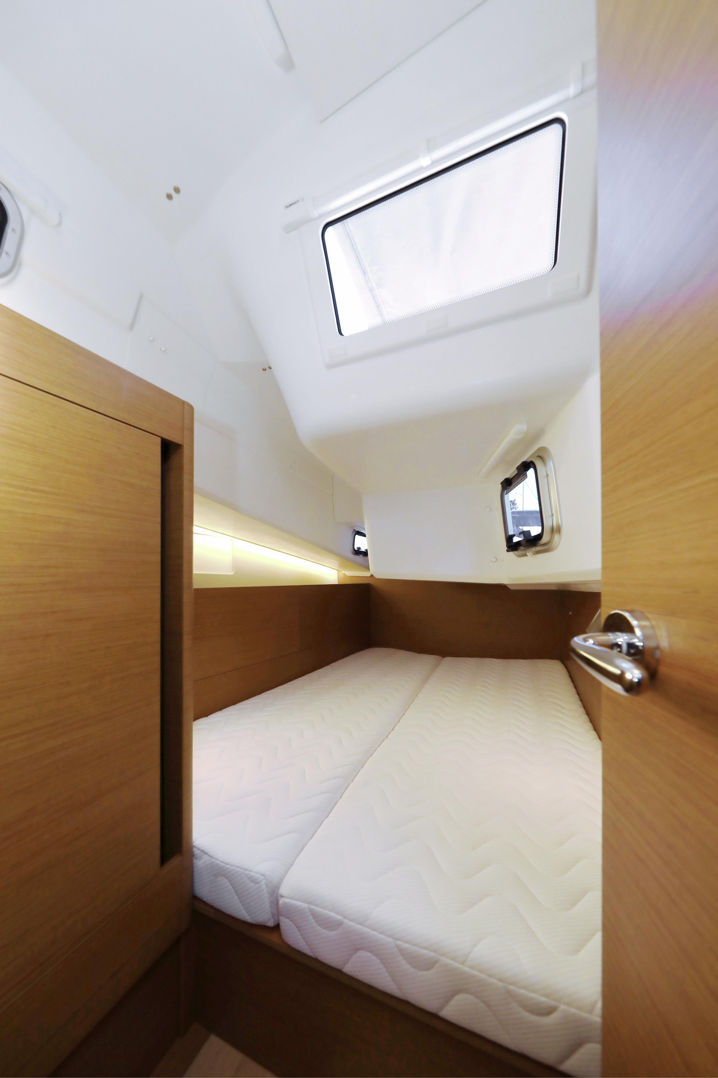 Sun Odyssey 410 — photo 15