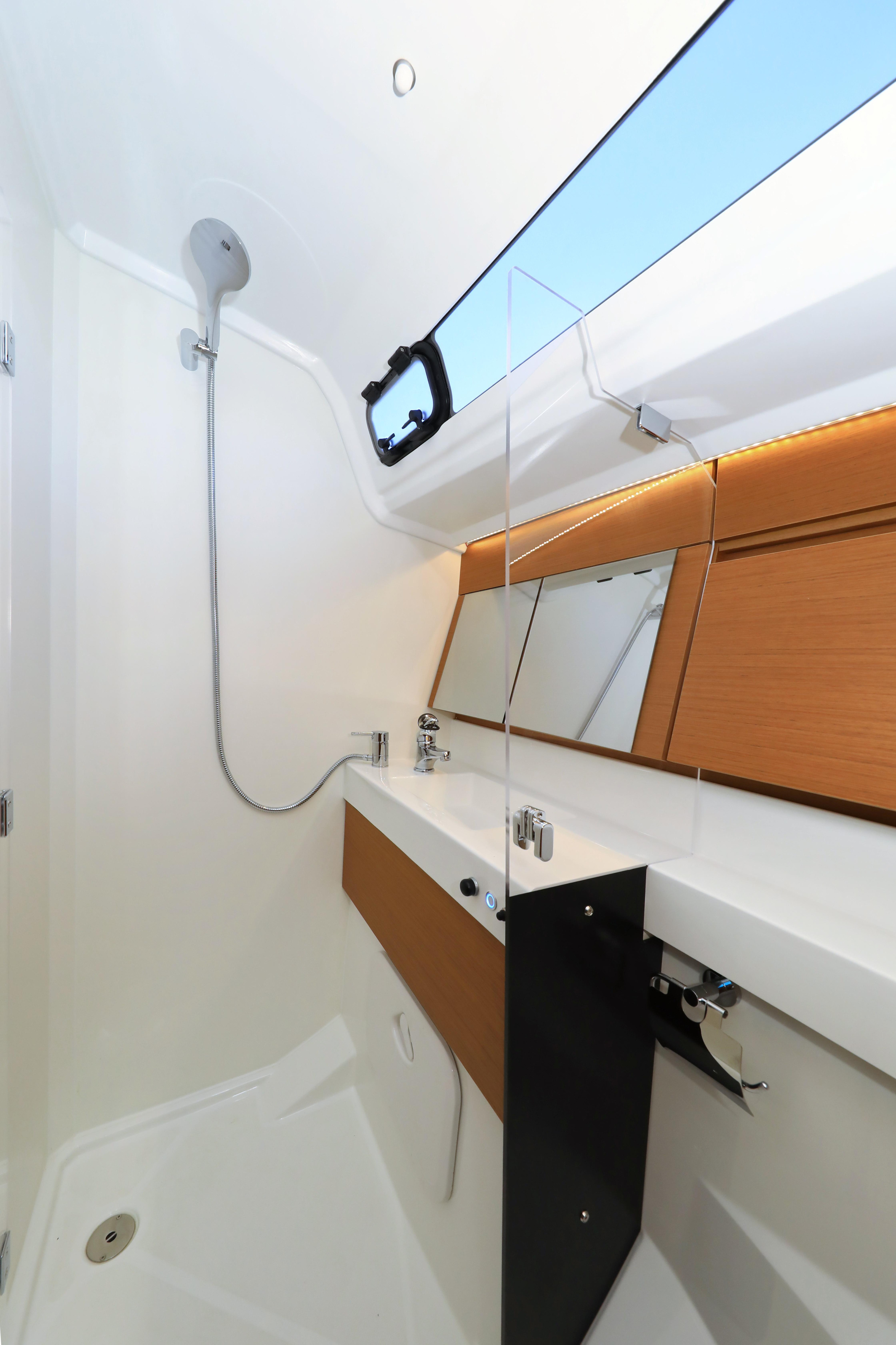 Sun Odyssey 410 — photo 79