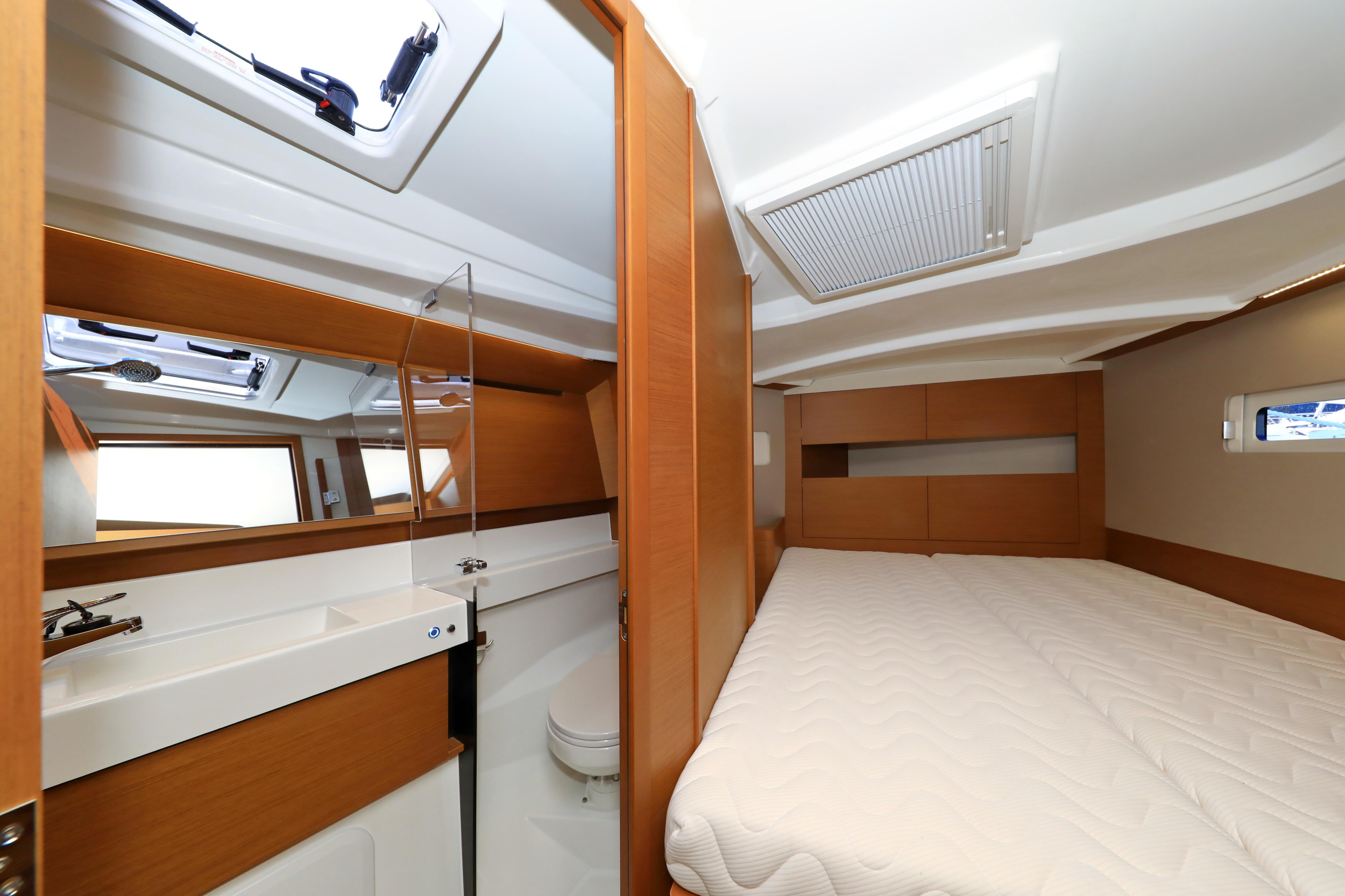 Sun Odyssey 410 — photo 76