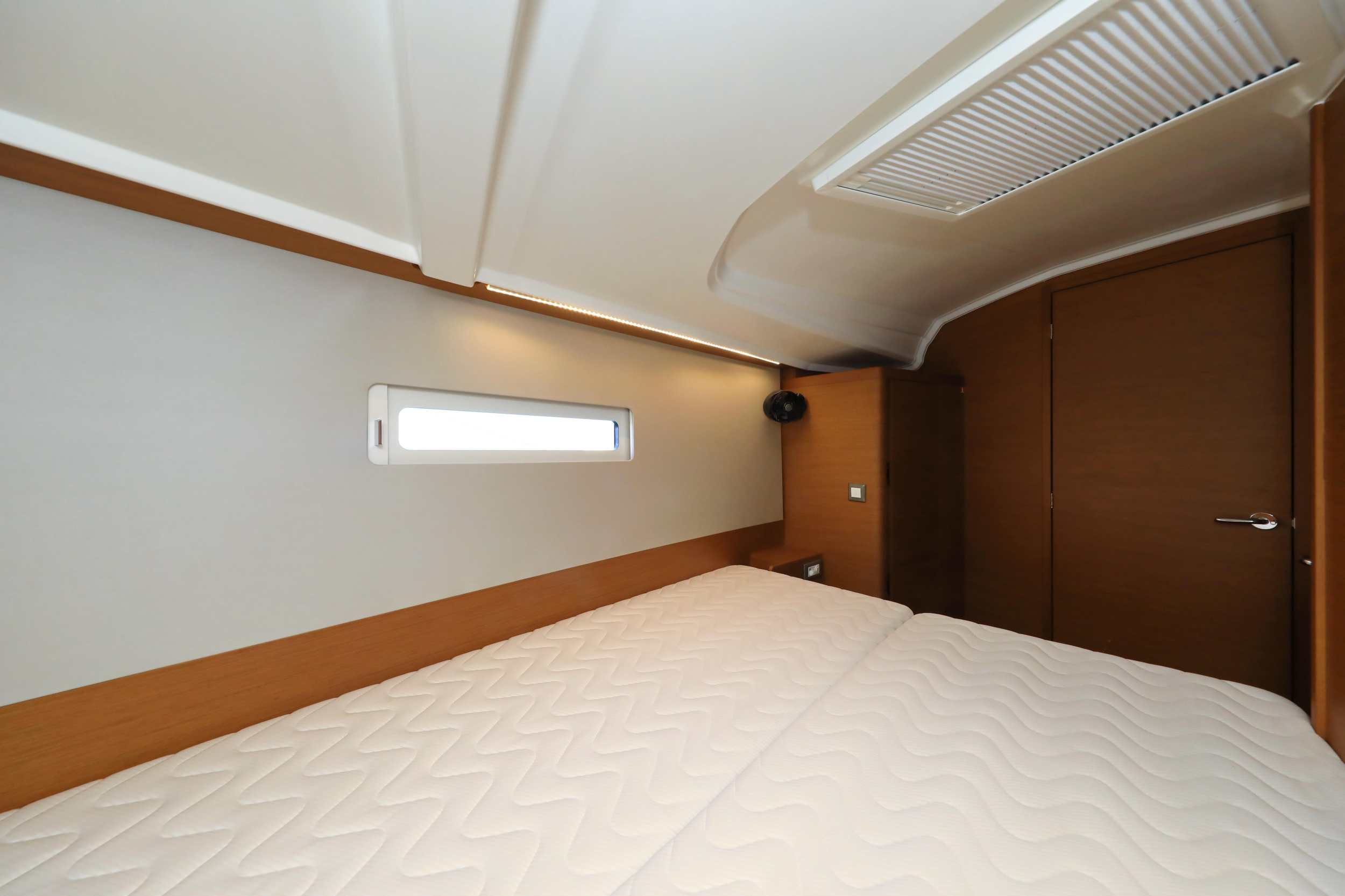 Sun Odyssey 410 — photo 18