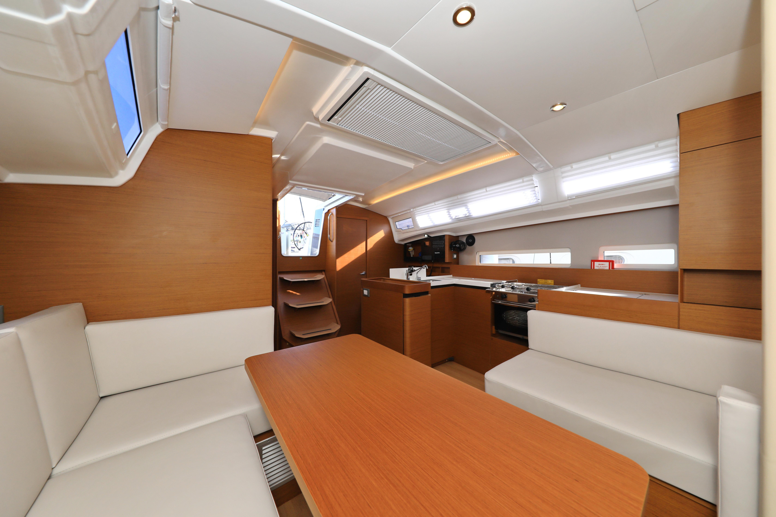 Sun Odyssey 410 — photo 90