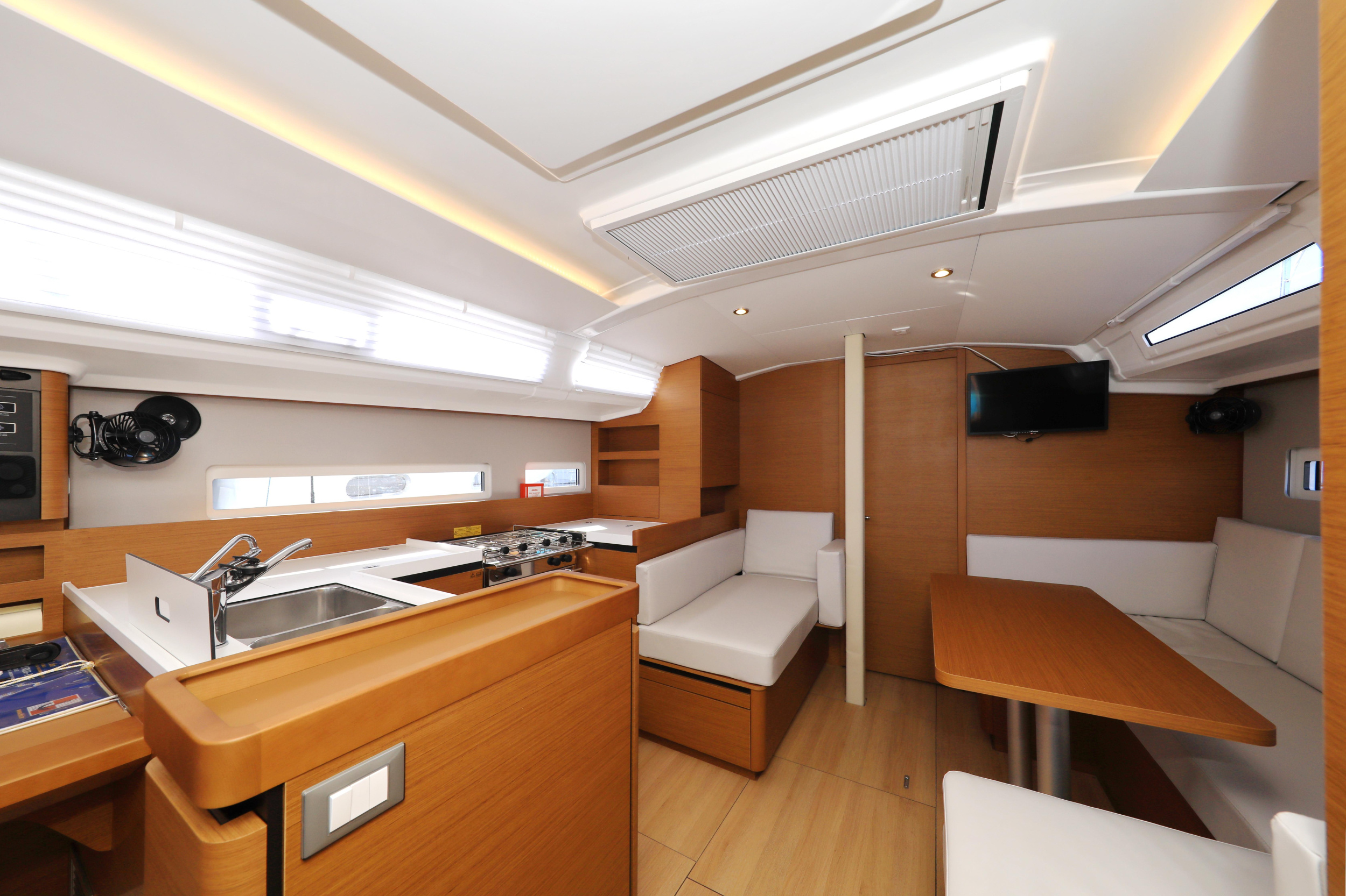 Sun Odyssey 410 — photo 91