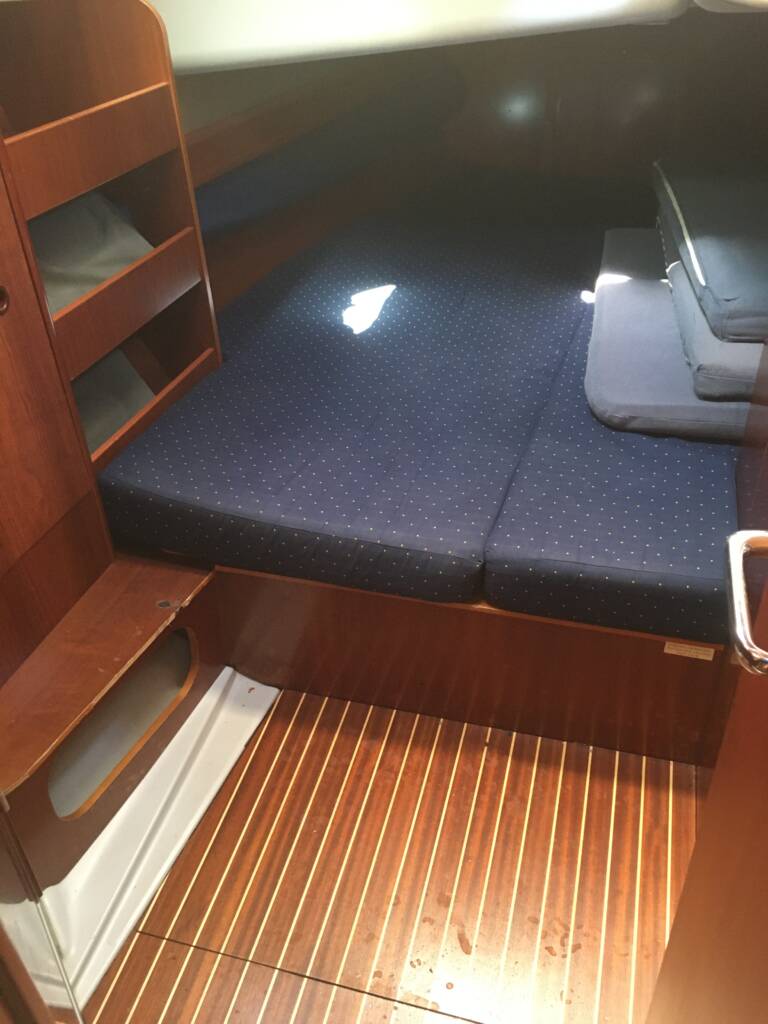 Oceanis Clipper 423 — photo 3