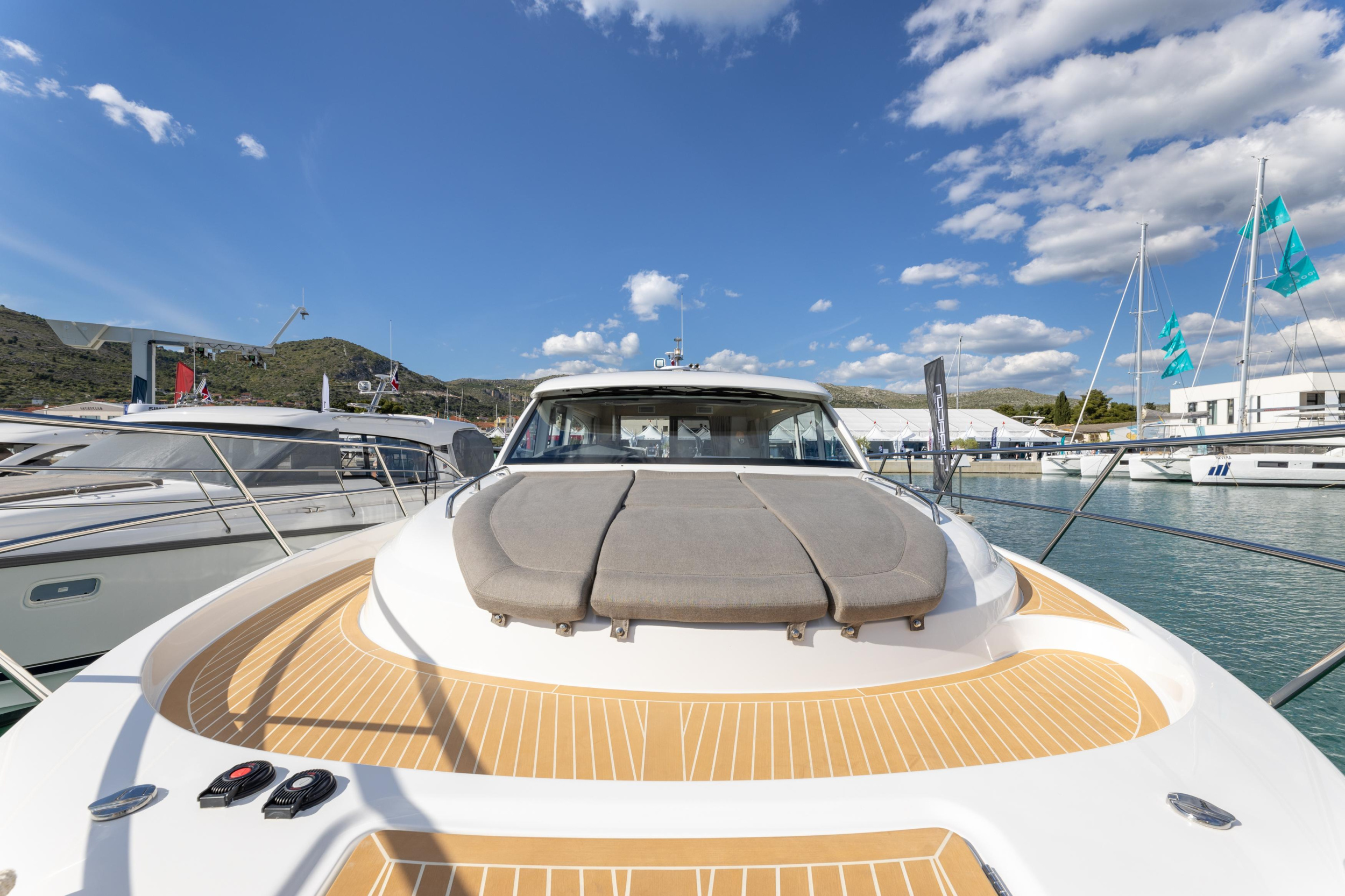 Nimbus 405 Coupe — photo 9