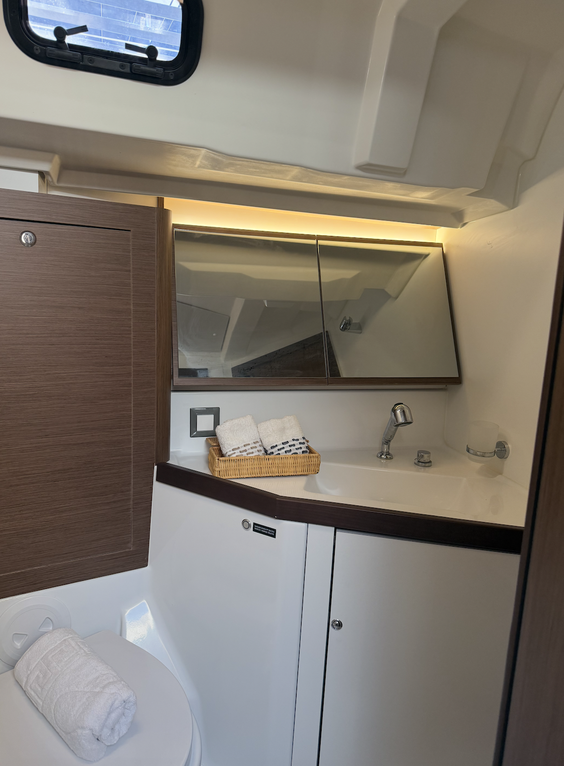 Oceanis 46.1 — photo 17