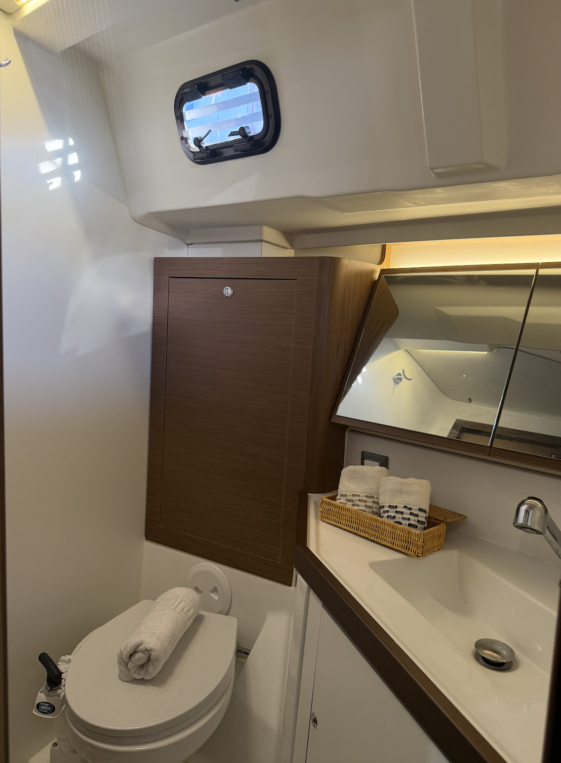 Oceanis 46.1 — photo 22