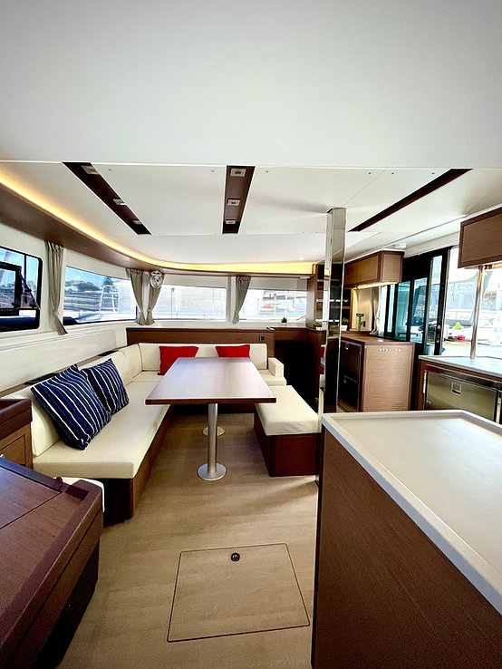 Lagoon 46 — photo 25