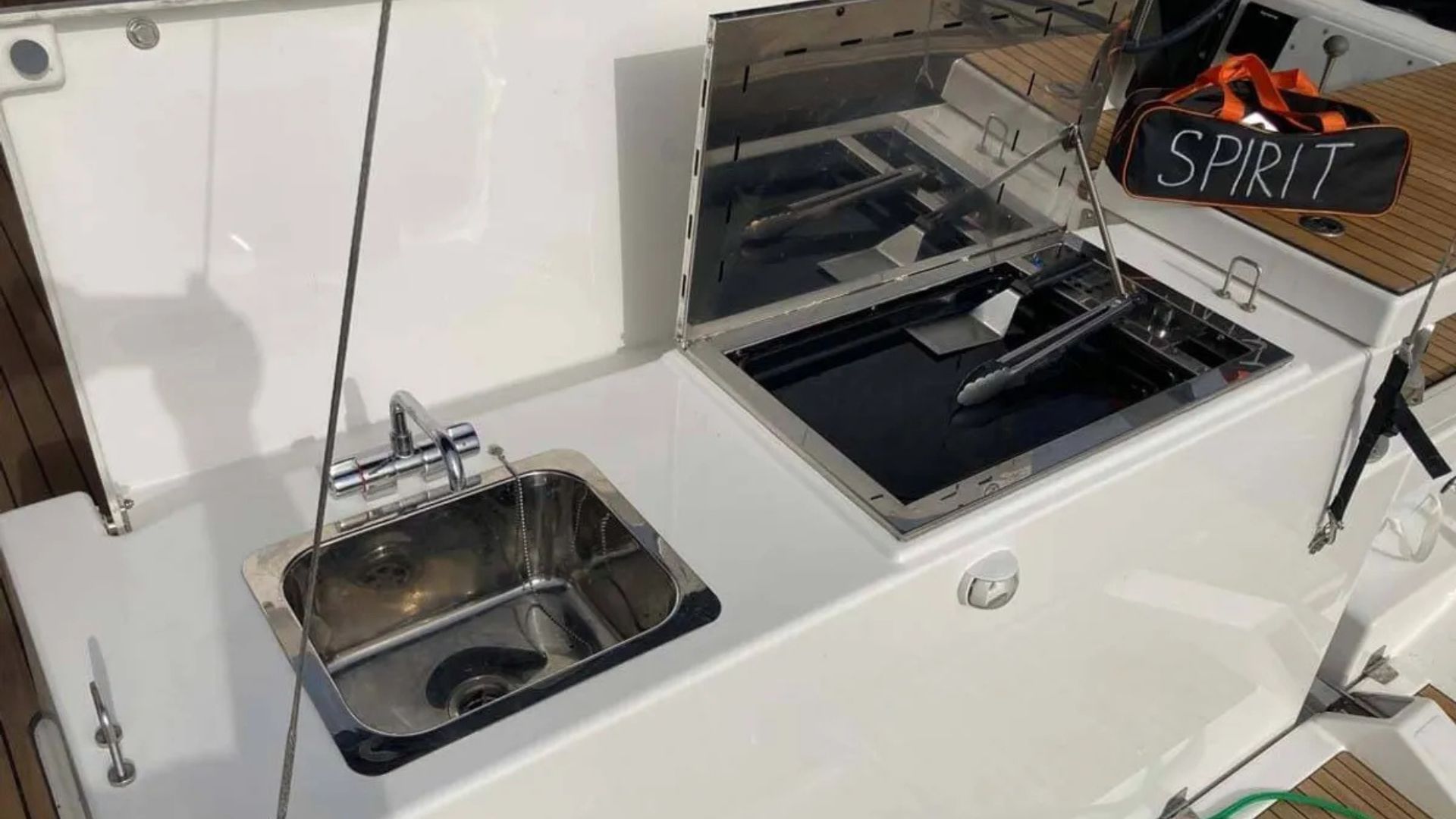 Dufour 470 — photo 3