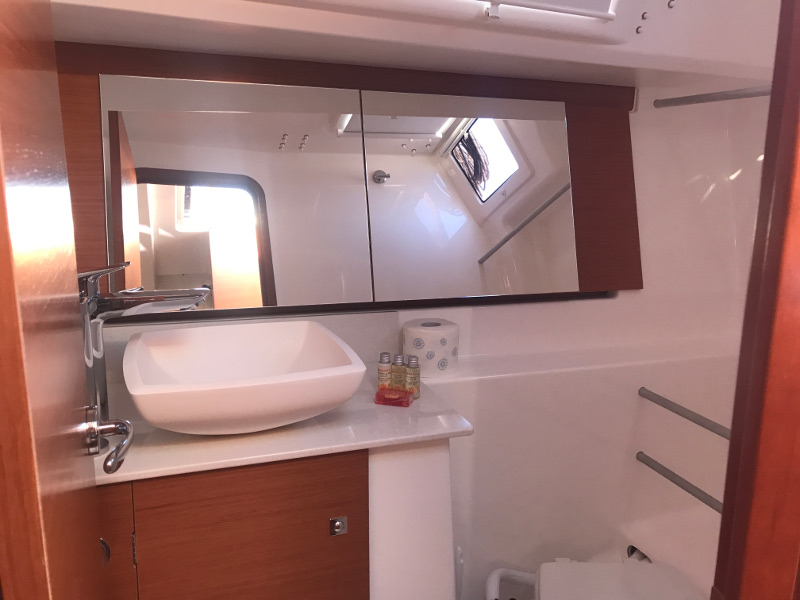 Dufour 310 Grand Large — photo 13