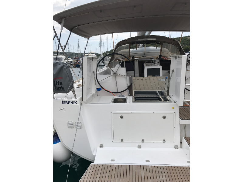 Dufour 460 Grand Large — photo 10