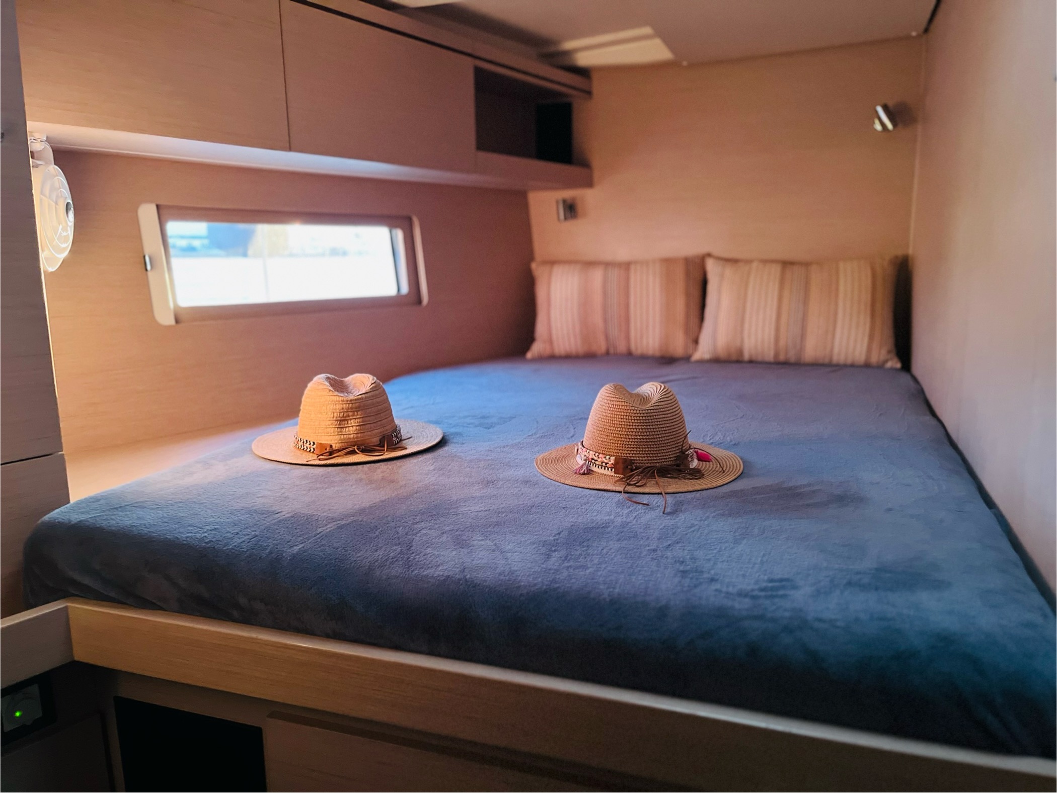 Oceanis 51.1 — photo 20
