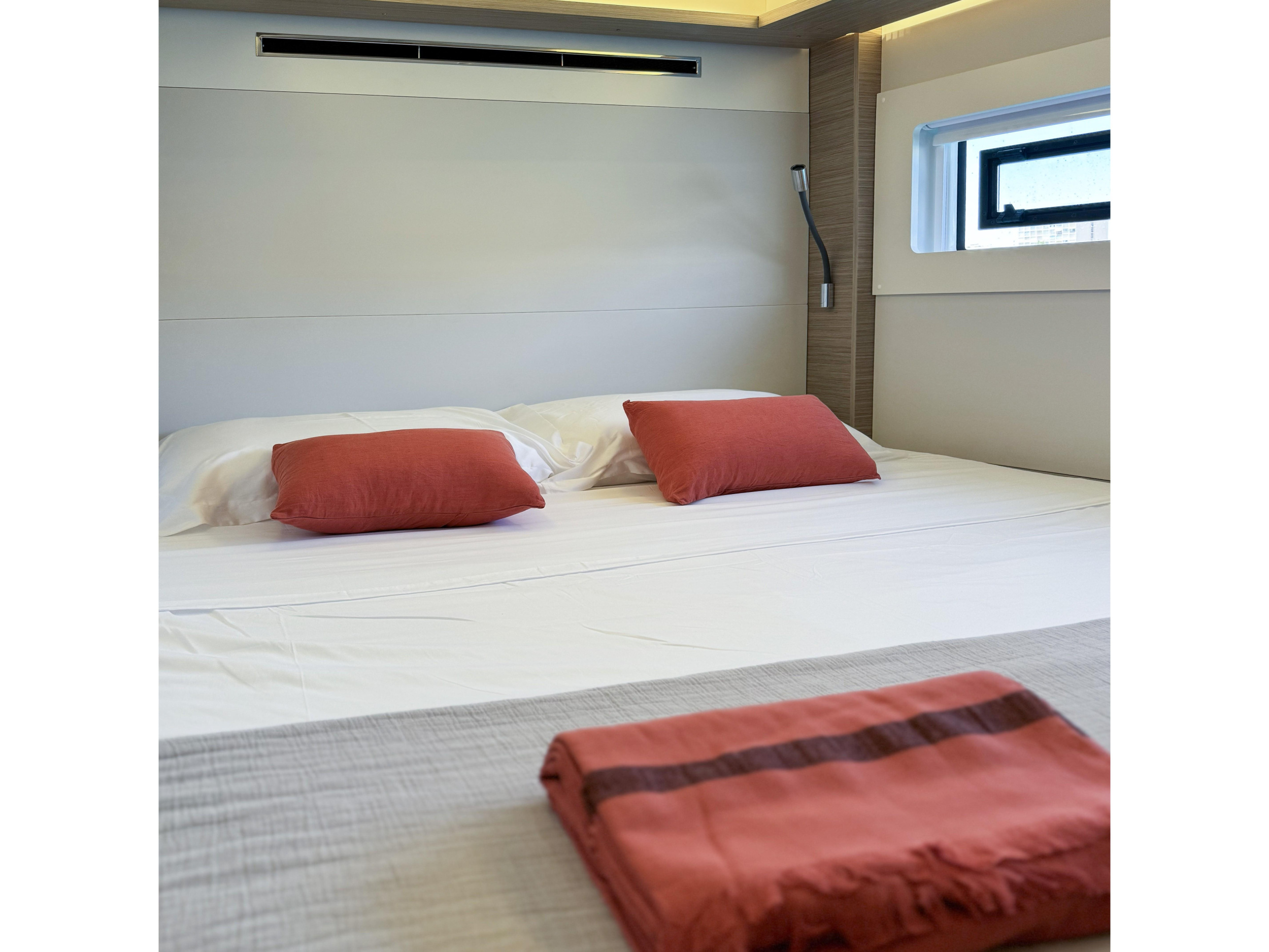 Lagoon 46 — photo 14