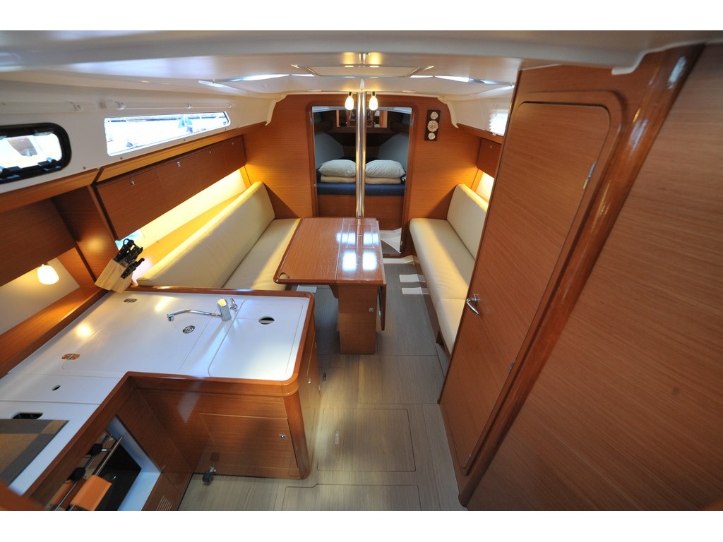 Dufour 360 GL — photo 22
