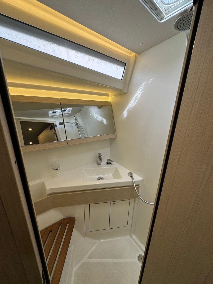 Oceanis 46.1 (3 cab) — photo 23
