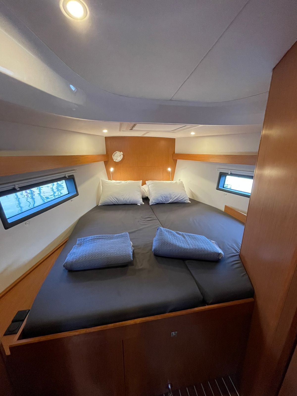 Bavaria C42 — photo 5