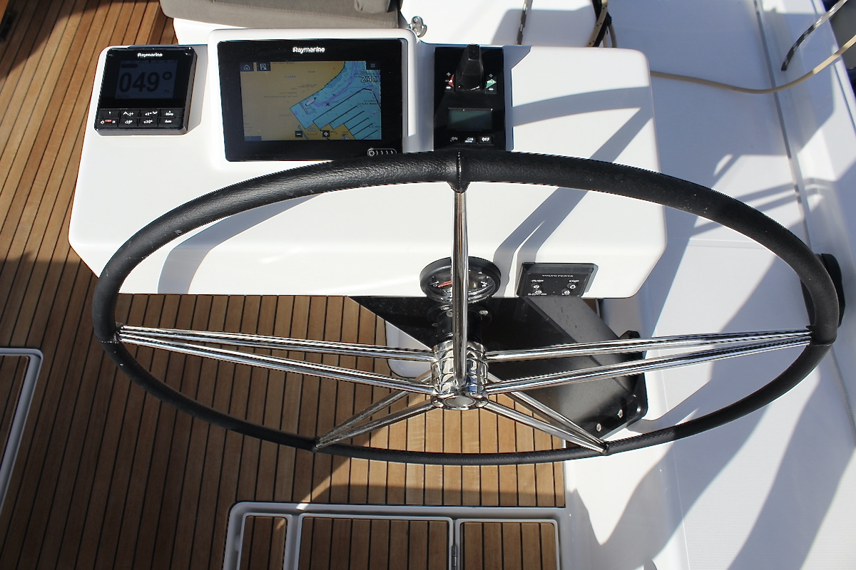 Dufour 530 — photo 8
