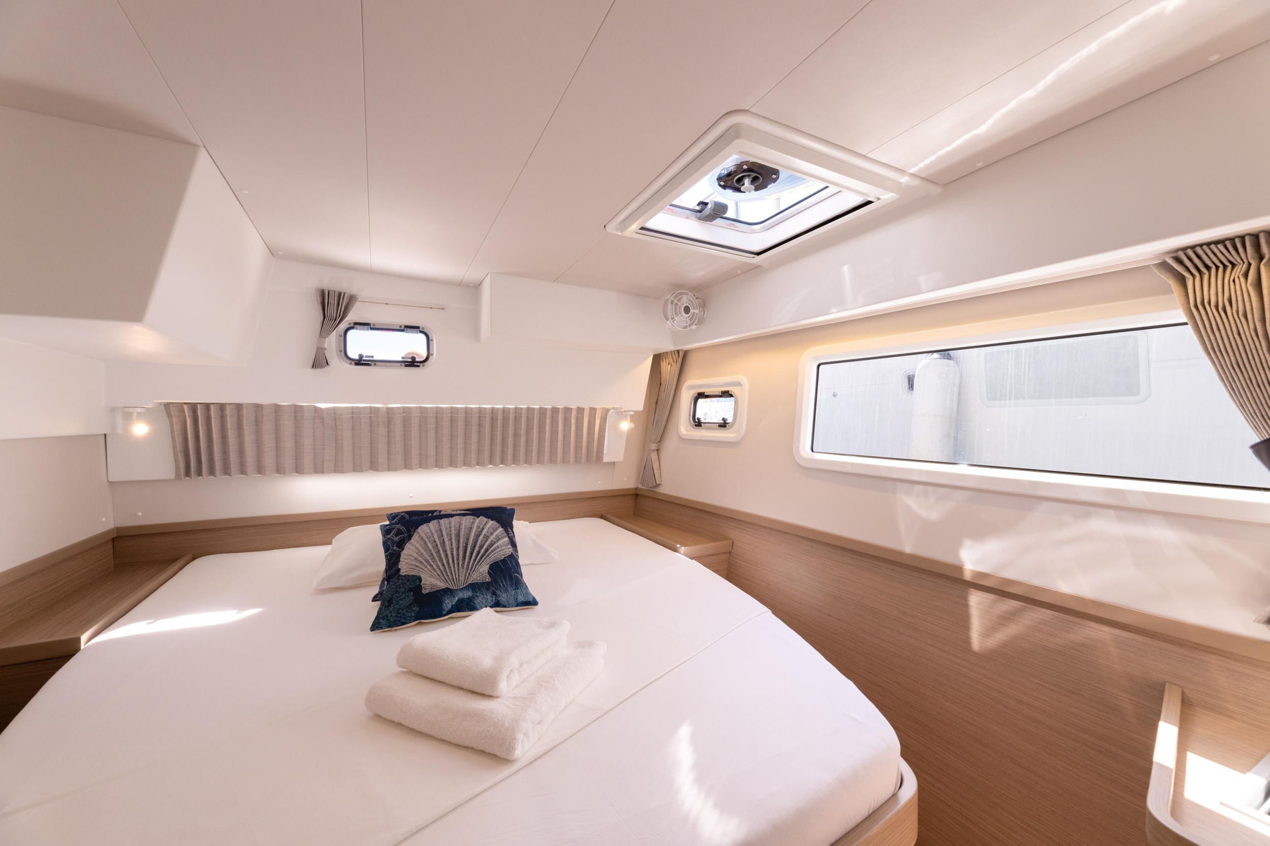 Lagoon 42 — photo 21