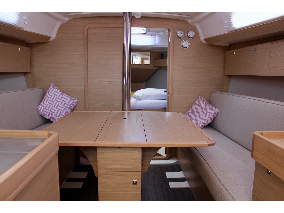 Dufour 360 Grand Large — photo 3