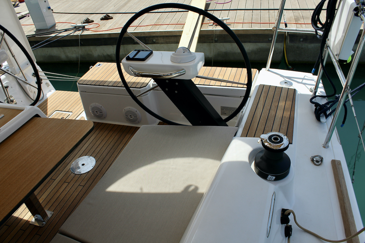 Dufour 360 Grand Large — photo 9