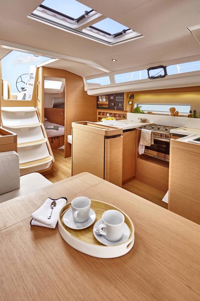 Sun Odyssey 440 — photo 12
