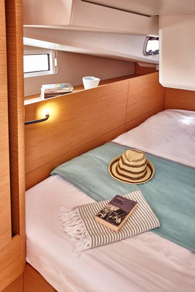 Sun Odyssey 440 — photo 6