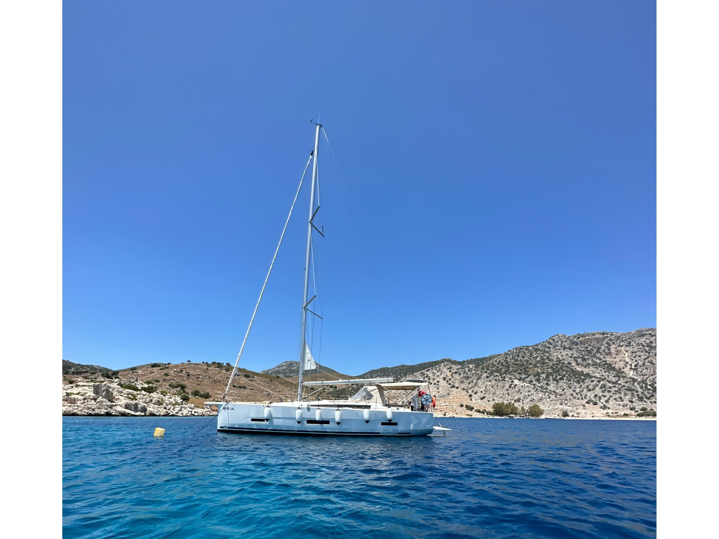 Dufour 390 Grand Large — photo 1