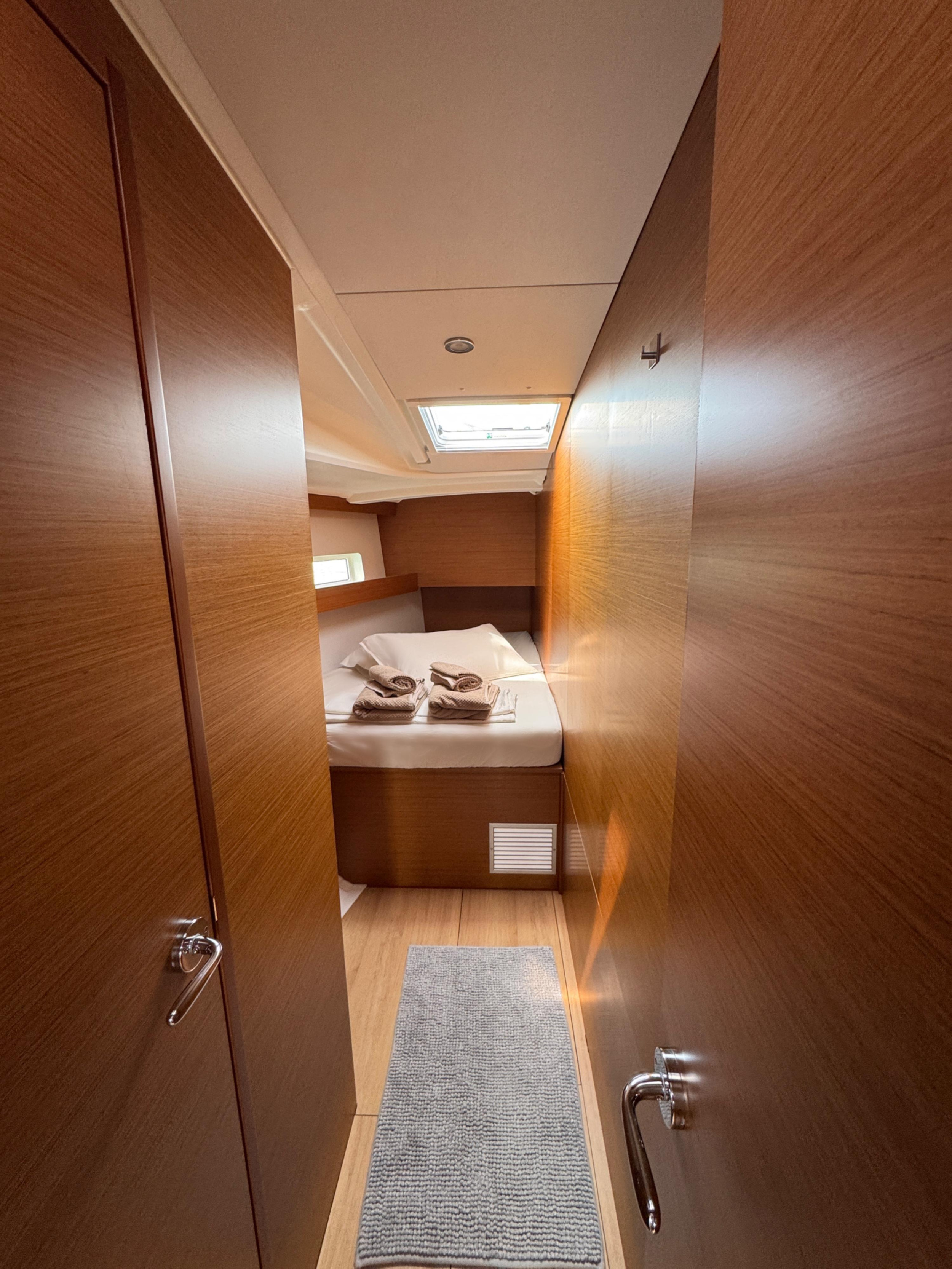 Sun Odyssey 490 — photo 6