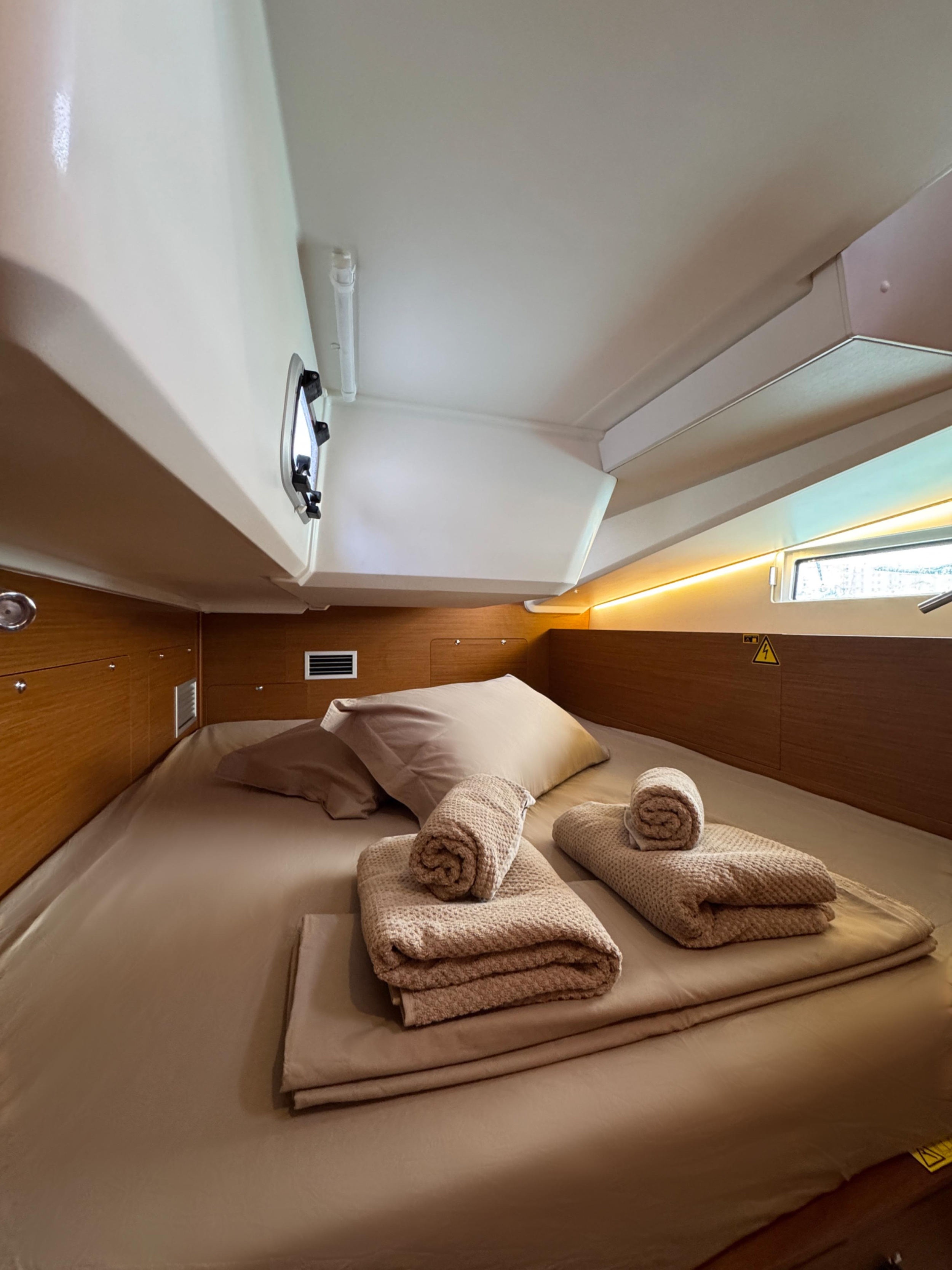 Sun Odyssey 490 — photo 11