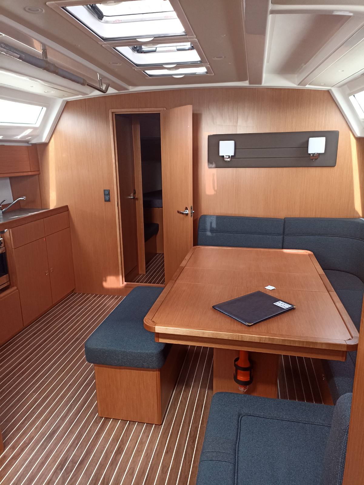Bavaria Cruiser 46 — photo 7