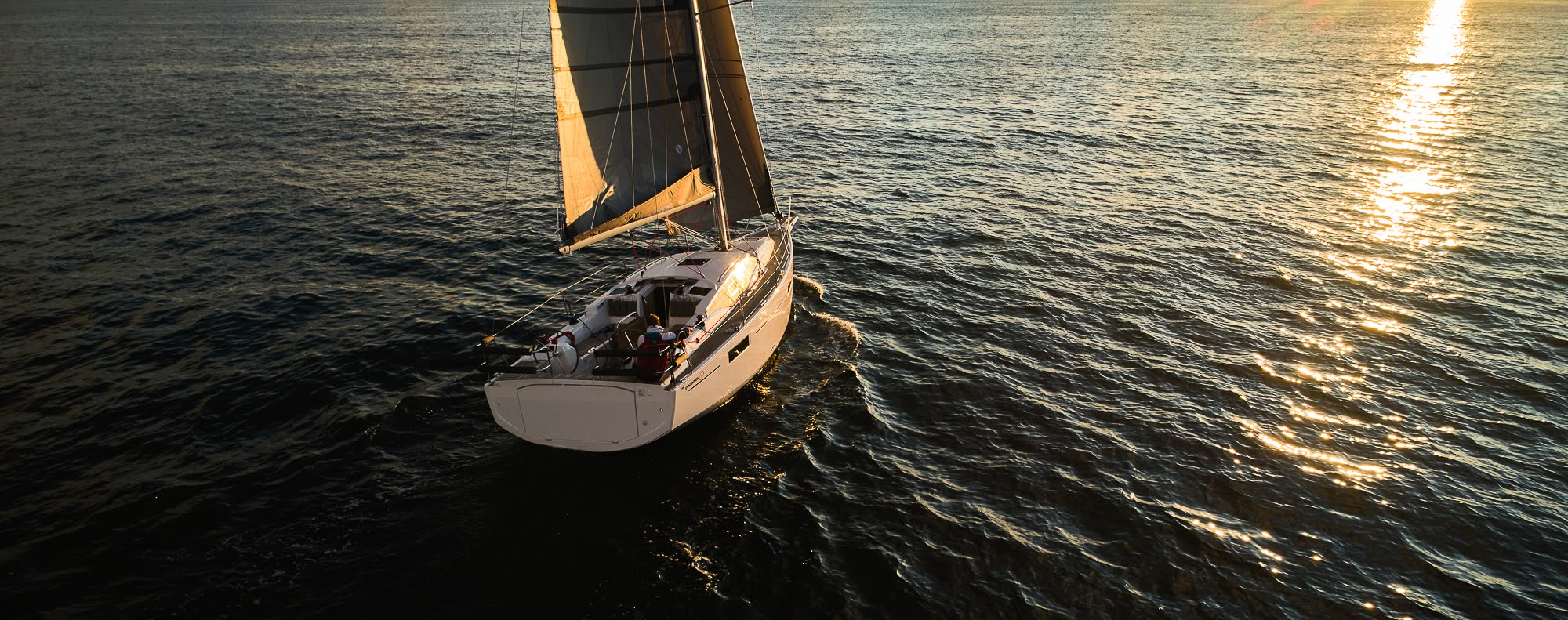 Maxus 35 (see with our base extra options availability as Air Conditioned) — photo 9