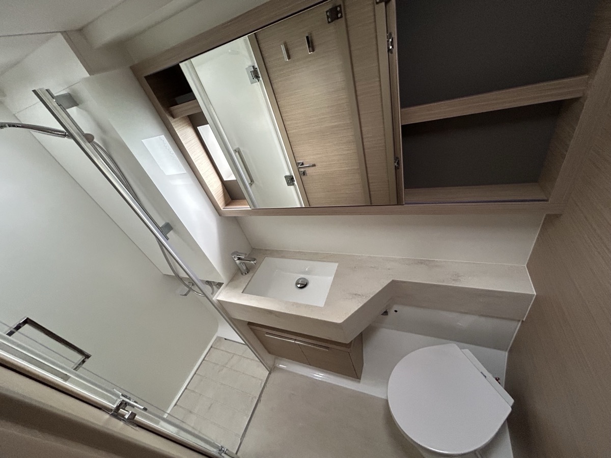 Lagoon 51 — photo 16