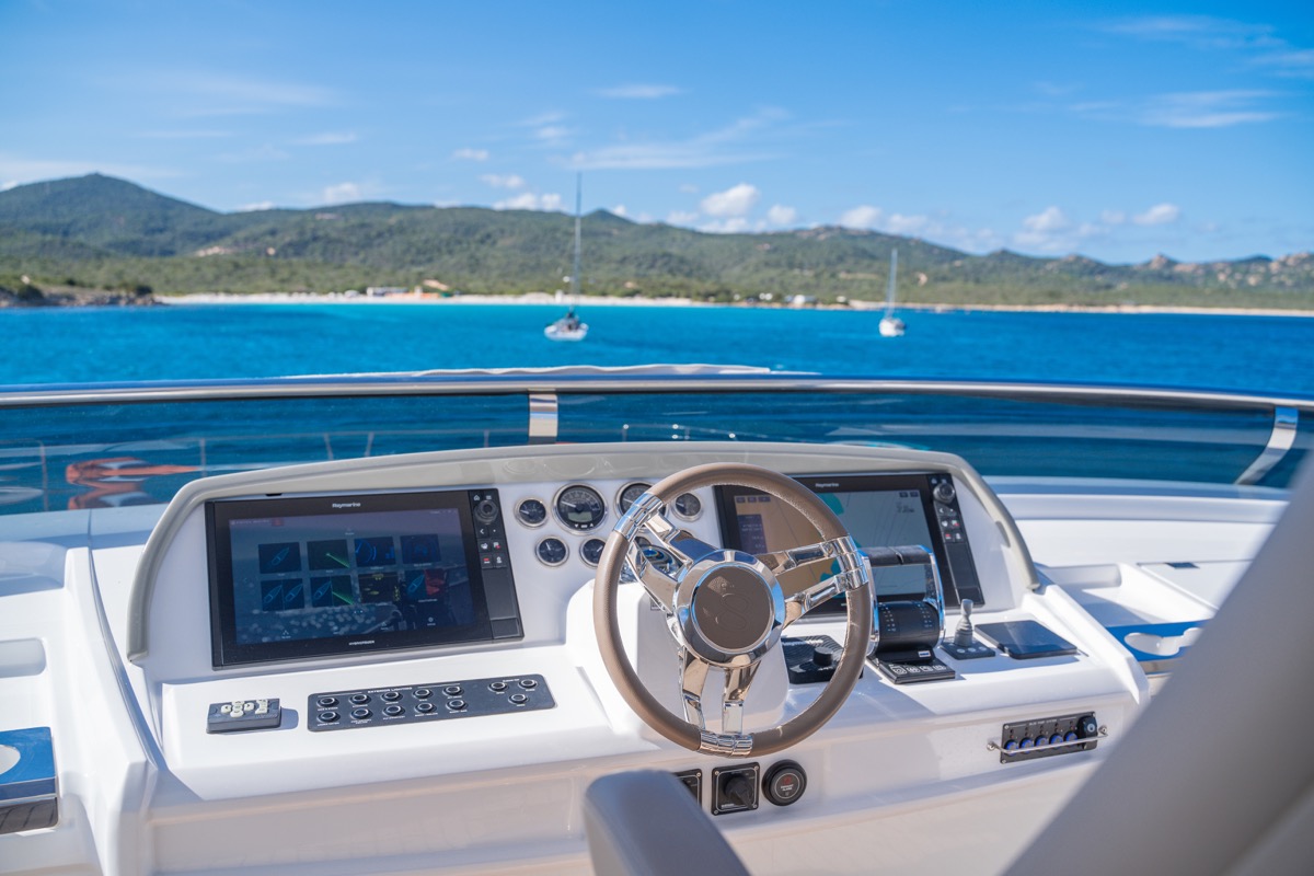 Lagoon Seventy 8 — photo 72