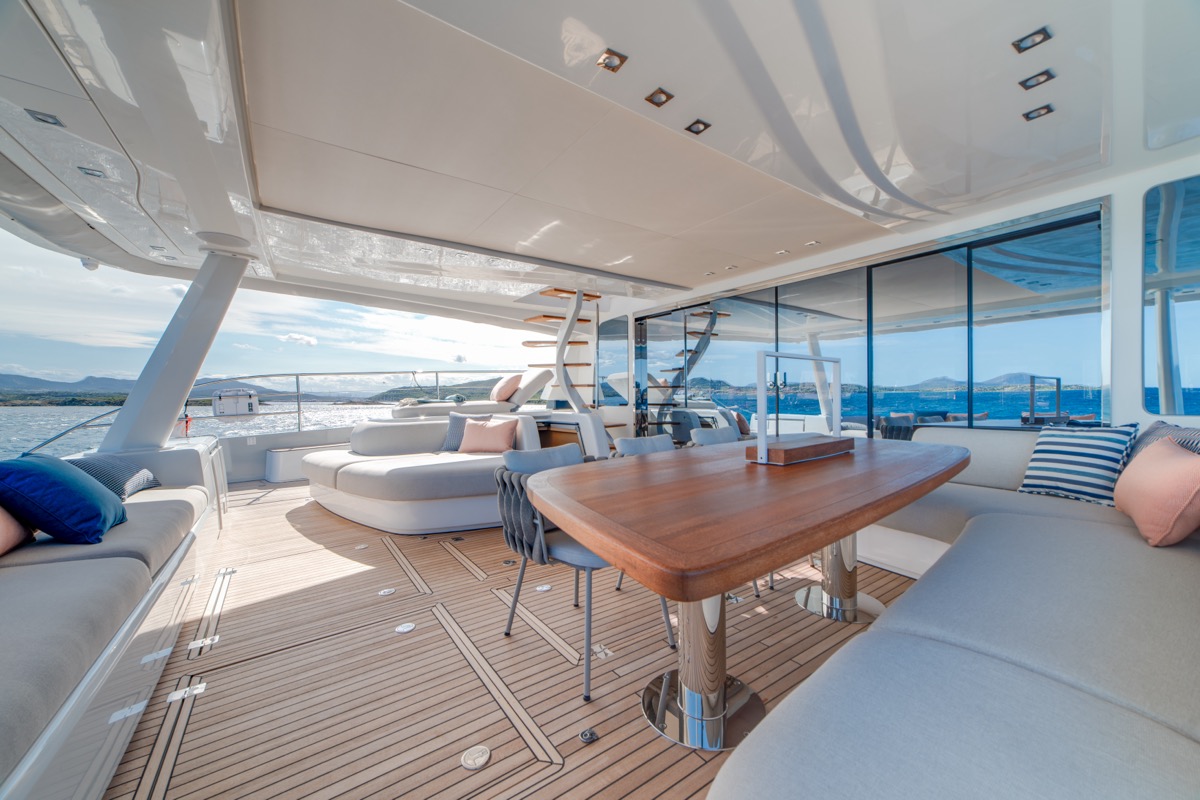 Lagoon Seventy 8 — photo 42