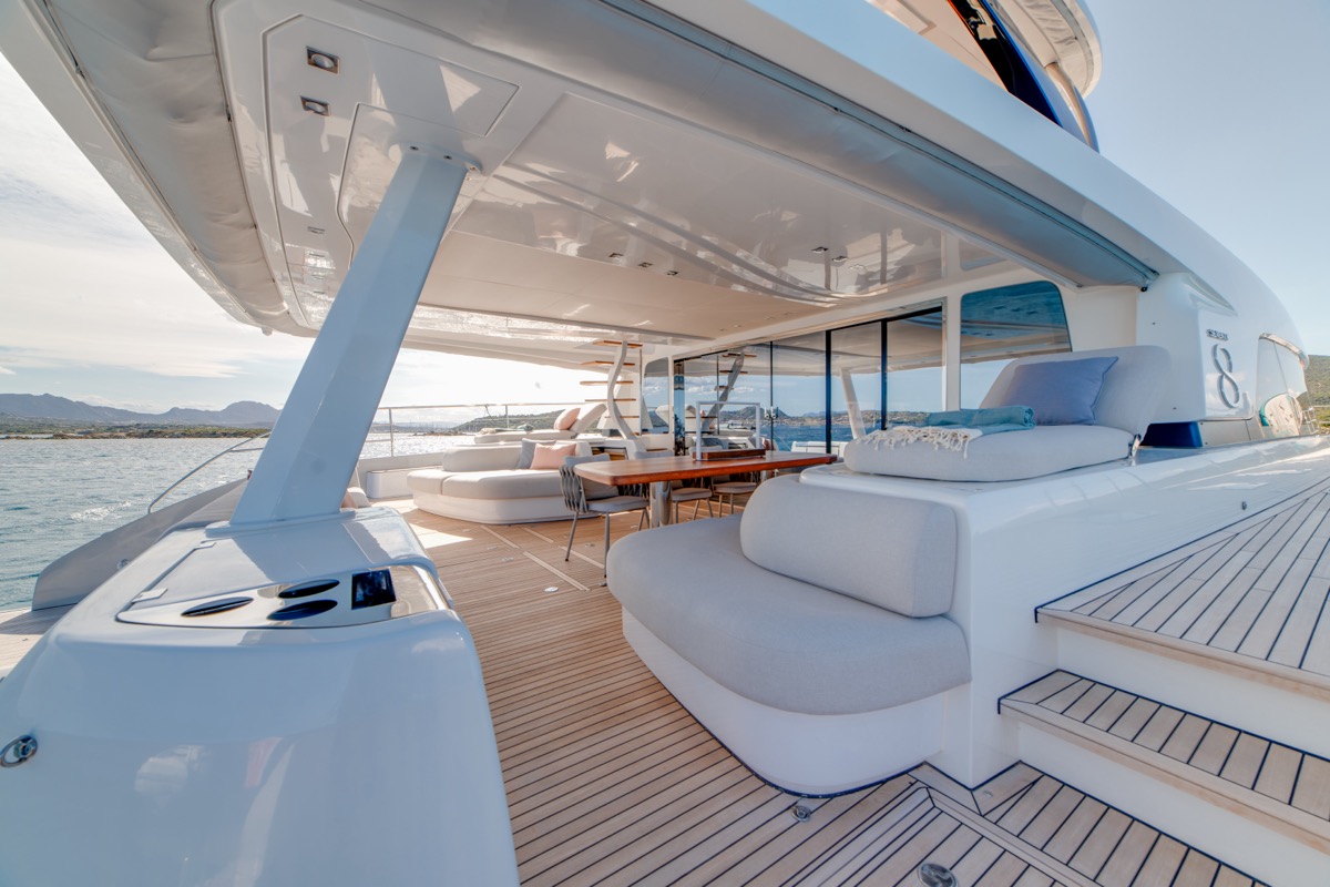 Lagoon Seventy 8 — photo 23