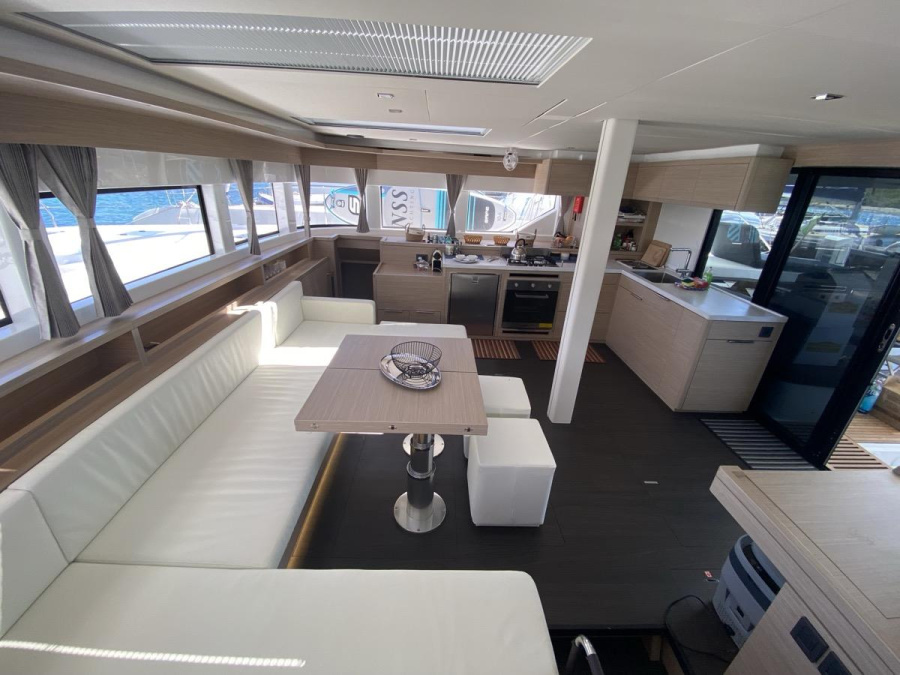 Lagoon 55 (5 cab) — photo 17