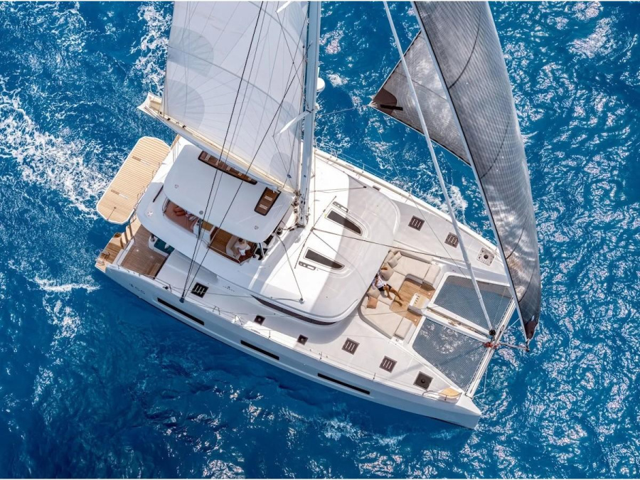 Photo #1 - Lagoon 55 (5 cab) (The Moon (SXM)) en Marina Fort Louis - 17119