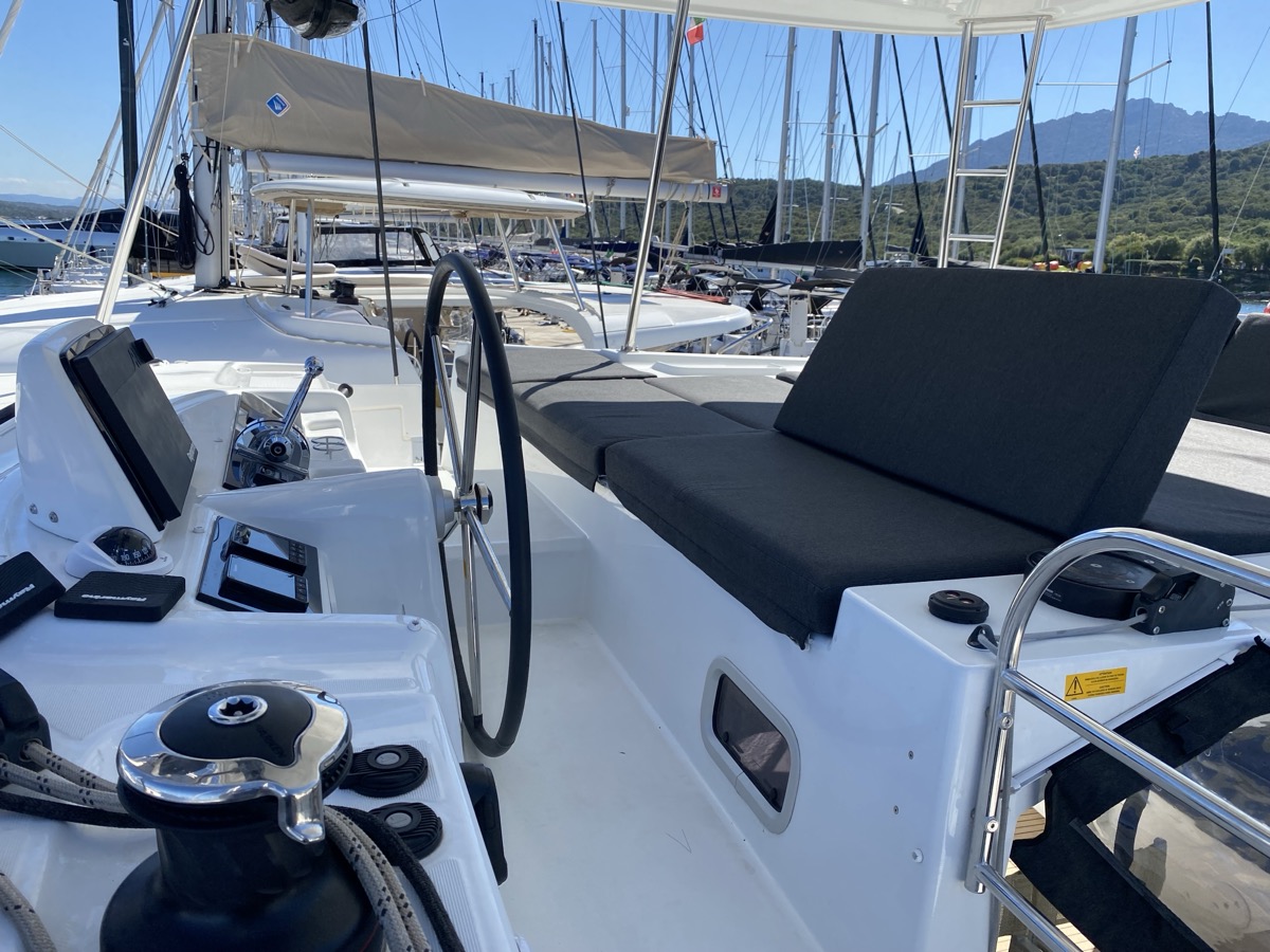 Lagoon 46 — photo 24