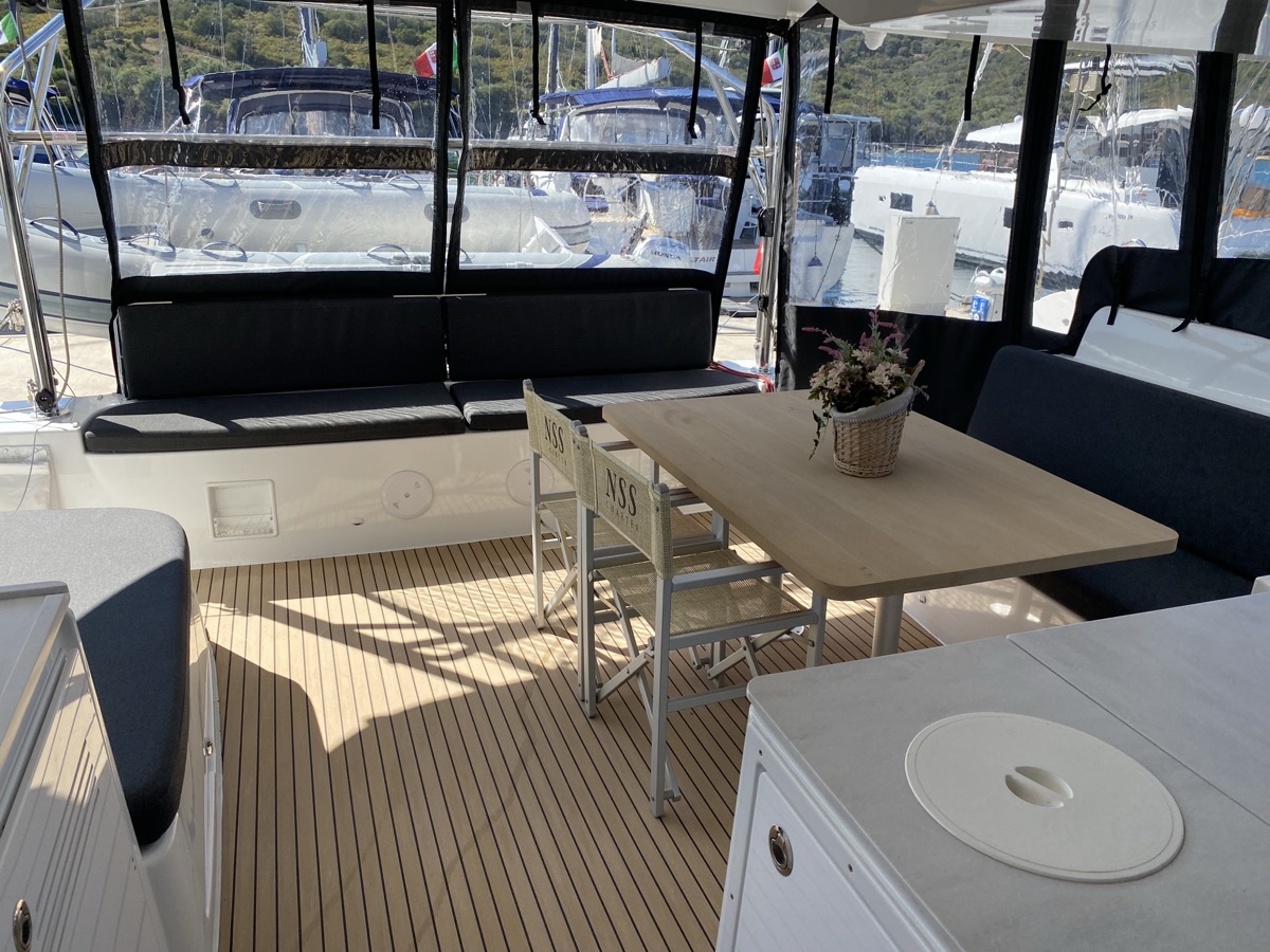 Lagoon 46 — photo 27
